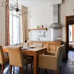 Casa vacanze Spacious Apartment In A 16Th-Century Castle