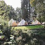 Spacious In A 16th-century Castle 別荘 エワイユ