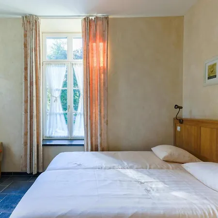 Spacious In A 16th-century Castle * Aywaille