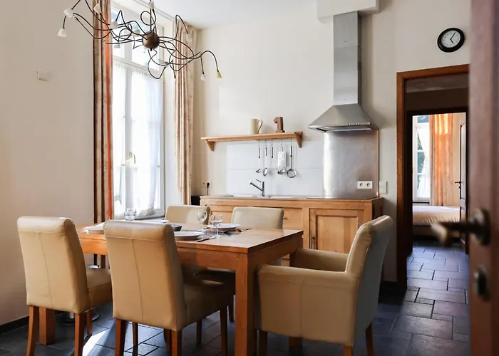 Prázdninový dům Spacious Apartment In A 16Th-Century Castle