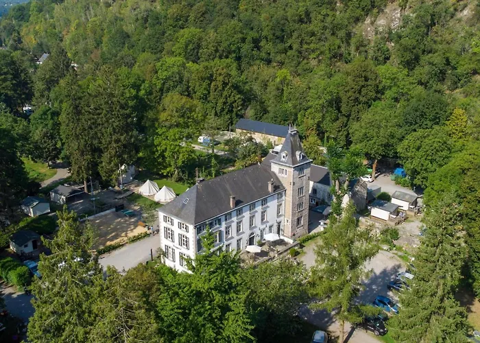 Spacious Apartment In A 16Th-Century Castle Prázdninový dům *
