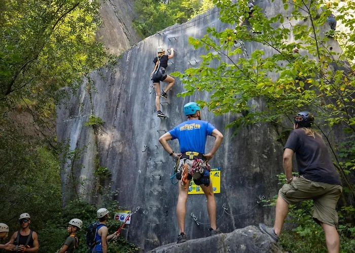 Spacious Apartment In A 16Th-Century Castle * Aywaille