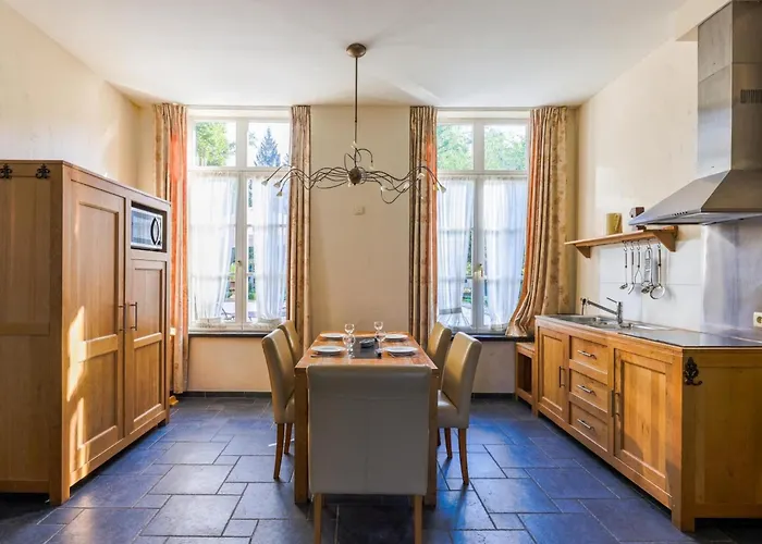 Prázdninový dům Spacious Apartment In A 16Th-Century Castle *